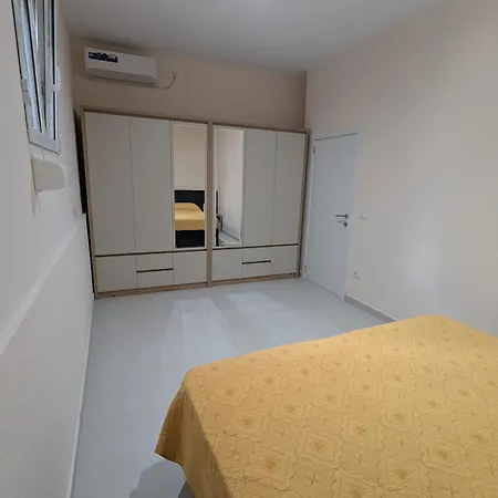 Center Luli's Lägenhet